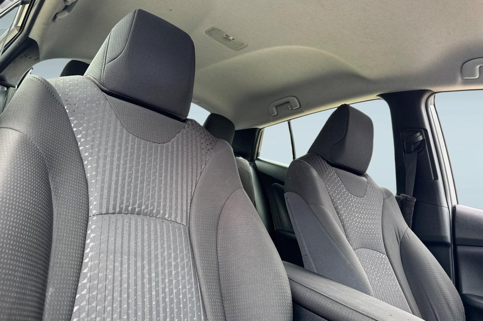 Used 2018 Toyota Prius One FWD image 31