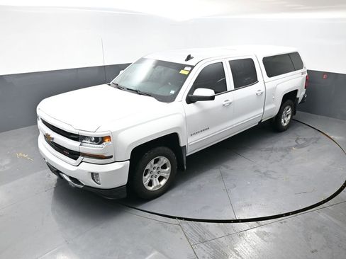 Used 2018 Chevrolet Silverado 1500 LT w/ All Star Edition image 19