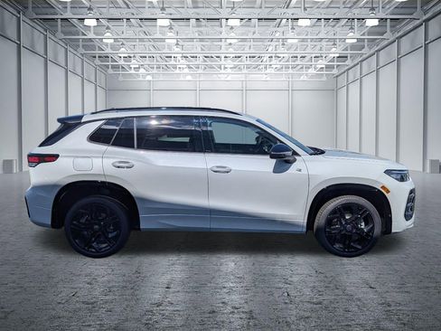New 2026 Volkswagen Tiguan SE R-Line AWD/4WD image 6