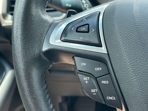 Used 2017 Ford Edge SEL w/ Equipment Group 201A FWD image 34