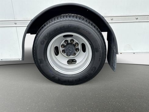 Used 2021 Chevrolet Express 3500 w/ Power Convenience Package RWD image 20