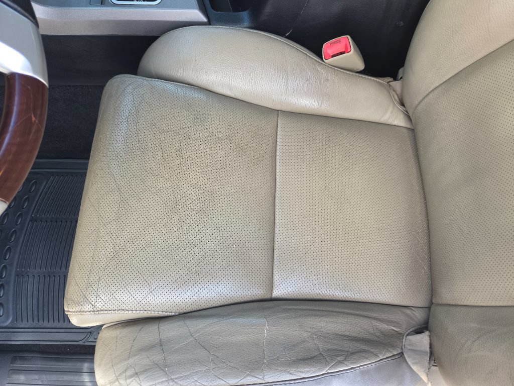 Used 2016 Toyota Sequoia Platinum RWD image 22