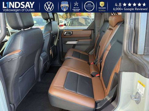 Used 2022 Ford Bronco Outer Banks image 13