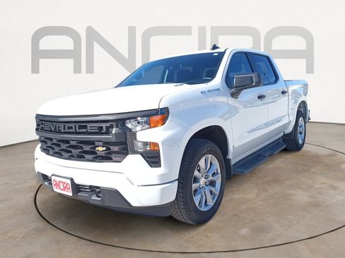 Used 2025 Chevrolet Silverado 1500 Custom image 6