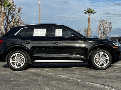 Used 2018 Audi Q5 2.0T Premium Plus w/ Premium Plus Package image 3