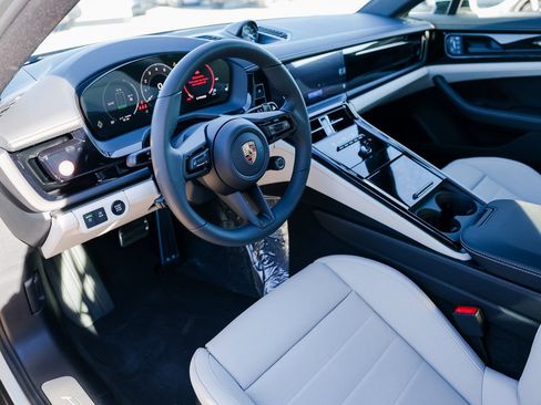 New 2026 Porsche Panamera 4 E-Hybrid AWD/4WD image 4