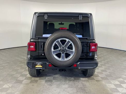 Used 2019 Jeep Wrangler Unlimited Sahara AWD/4WD image 22