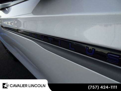 Used 2026 Lincoln Nautilus Premier w/ Equipment Group 102A AWD/4WD image 14