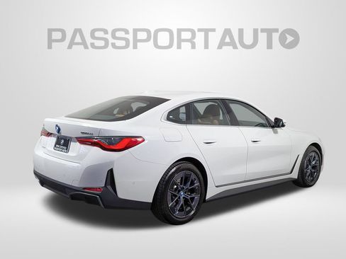 Certified 2023 BMW i4 eDrive35 w/ Premium Package image 6