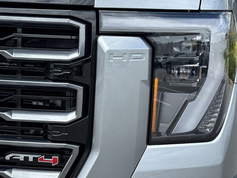 New 2026 GMC Sierra 2500 AT4 w/ AT4 Premium Plus Package AWD/4WD image 6