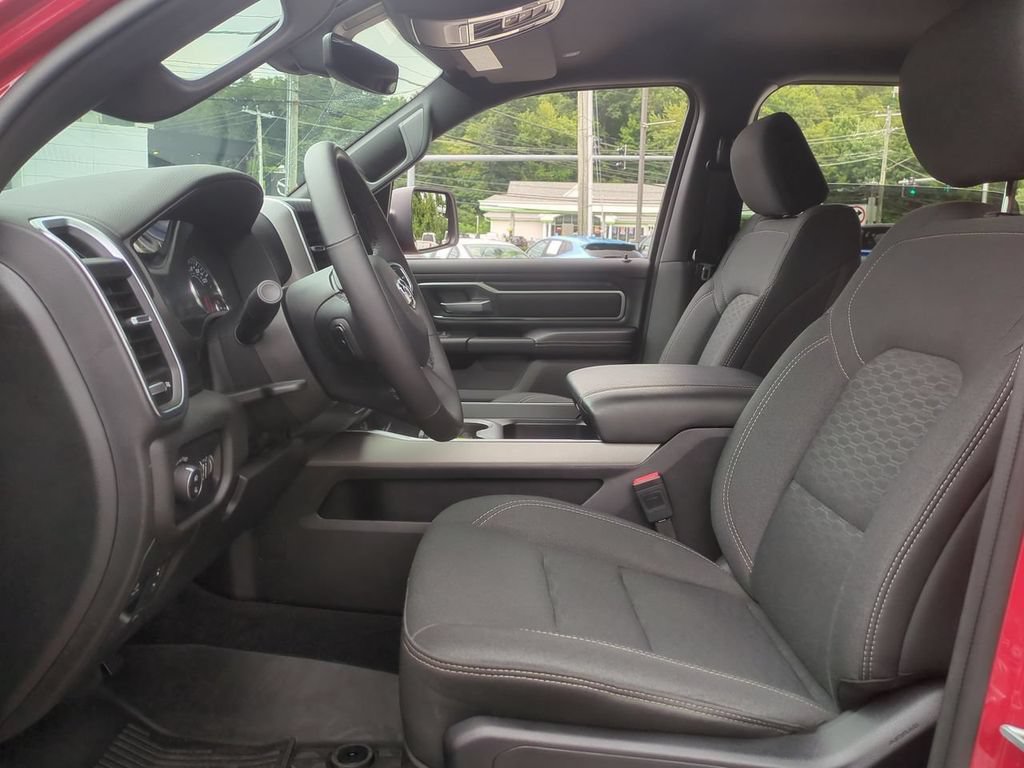Used 2025 RAM 1500 Big Horn AWD/4WD image 22