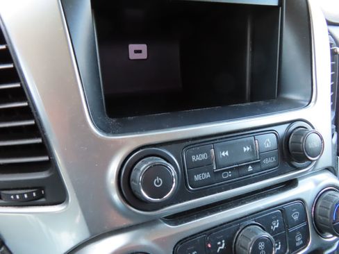 Used 2017 Chevrolet Suburban Premier AWD/4WD image 26