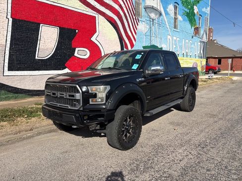 Used 2016 Ford F150 Lariat image 2