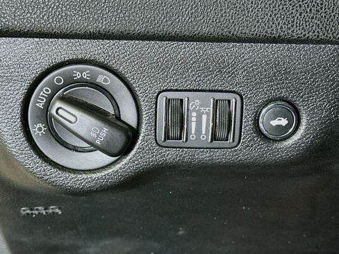 Used 2020 Dodge Charger Scat Pack RWD image 16