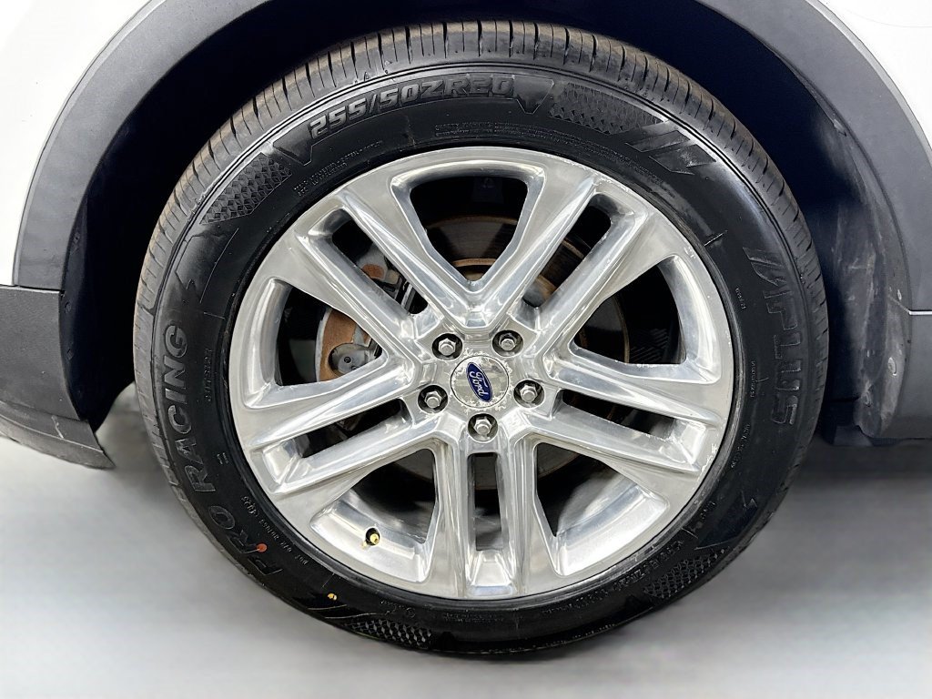 Used 2017 Ford Explorer XLT w/ Equipment Group 202A FWD image 37