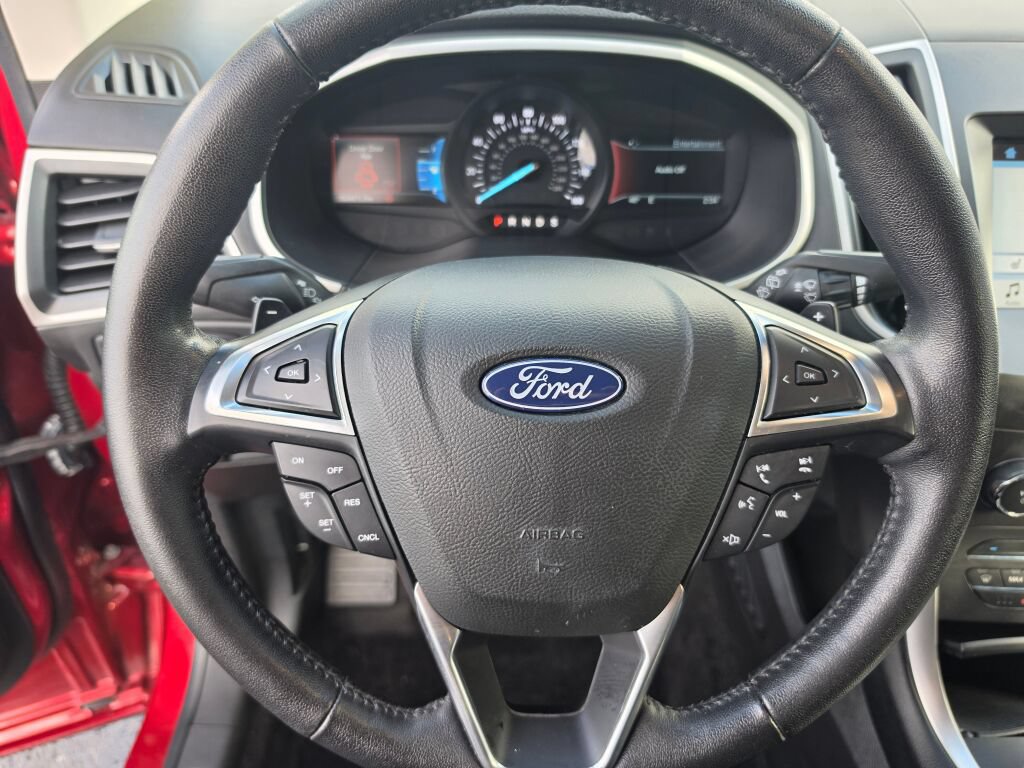 Used 2018 Ford Edge SEL w/ Equipment Group 201A AWD/4WD image 17