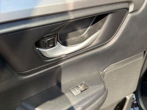 Used 2020 Honda CR-V LX image 14