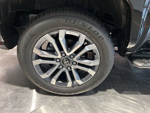 New 2025 Toyota 4Runner Limited image 22