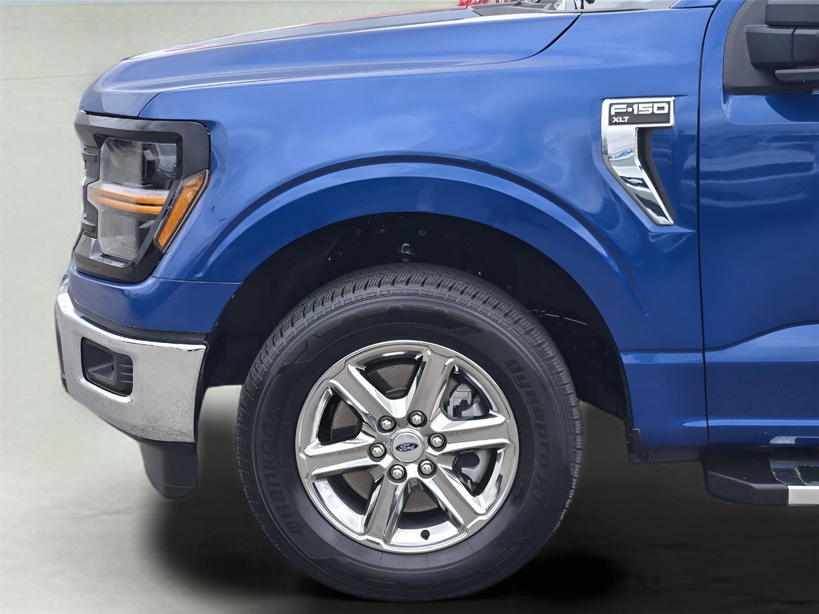 Used 2024 Ford F150 XLT w/ Mobile Office Package RWD image 8
