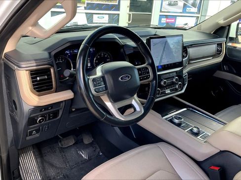 Used 2024 Ford Expedition Max Limited image 17