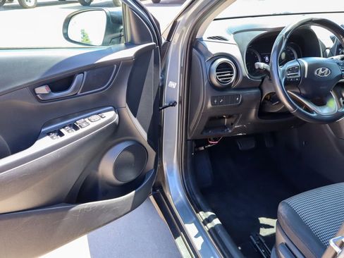 Used 2018 Hyundai Kona SEL AWD/4WD image 13