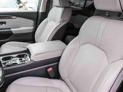 Certified 2023 Honda Pilot Elite image 30