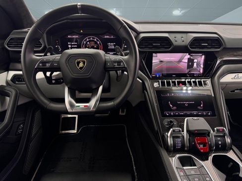 Used 2024 Lamborghini Urus S image 25
