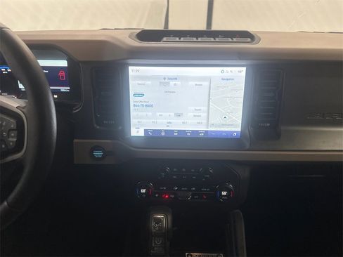 Used 2024 Ford Bronco Wildtrak image 29