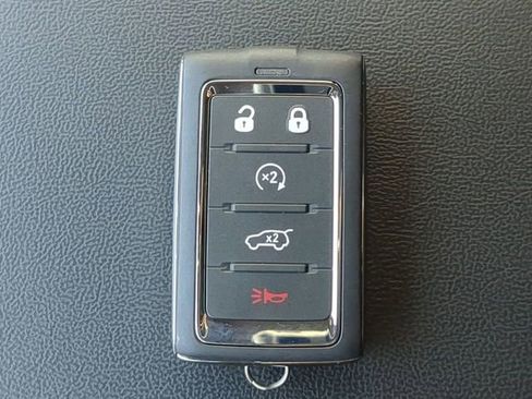 New 2026 Jeep Grand Cherokee Limited w/ Limited Altitude Package image 38