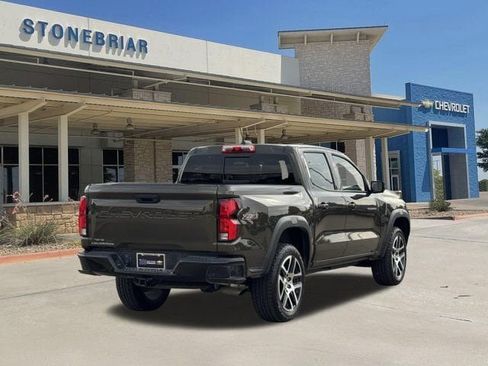 Used 2023 Chevrolet Colorado Z71 w/ Z71 Convenience Package 2 AWD/4WD image 5