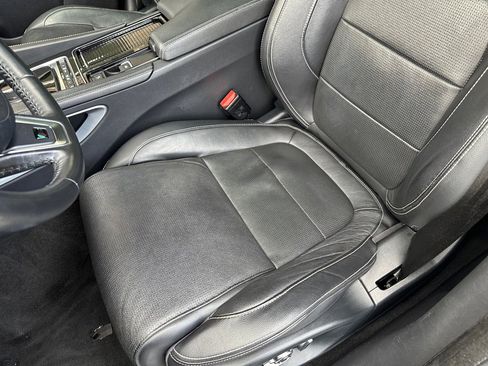 Used 2019 Jaguar F-PACE S image 14