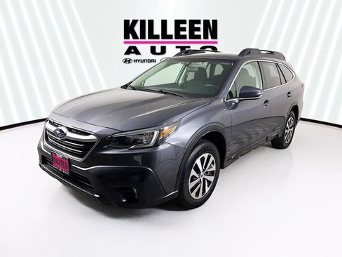 Used 2022 Subaru Outback Premium image 3