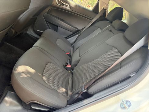 Used 2025 Kia Sportage LX image 37