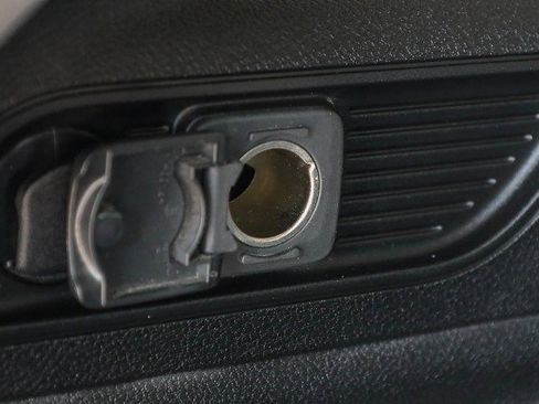 Used 2022 Jeep Grand Cherokee Limited image 34