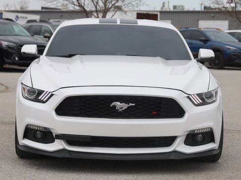 Used 2017 Ford Mustang GT Premium w/ GT Performance Package image 5