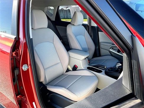 Used 2023 Kia Soul LX w/ LX Technology Package image 11