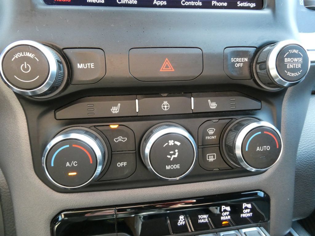 Used 2020 RAM 1500 Big Horn AWD/4WD image 31