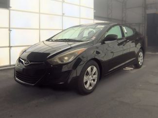 Used 2016 Hyundai Elantra SE FWD video 1