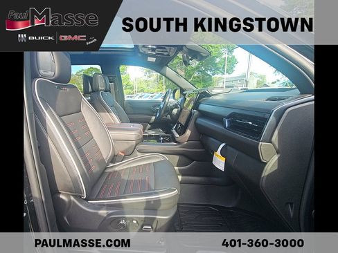 Used 2025 GMC Yukon AT4 Ultimate AWD/4WD image 24