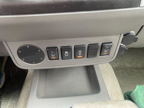 Used 2015 Nissan Frontier SV w/ SV Value Truck Package image 18