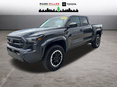 Certified 2025 Toyota Tacoma SR5 AWD/4WD image 1