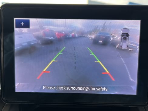 Used 2021 Ford Explorer XLT w/ Equipment Group 202A image 14