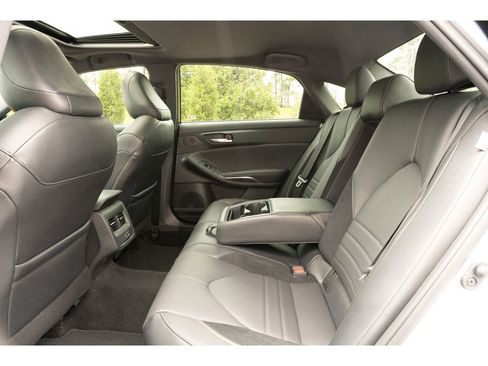 Used 2020 Toyota Avalon XSE image 14