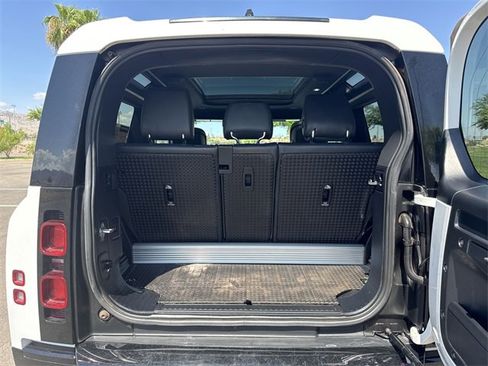 Used 2022 Land Rover Defender 90 X-Dynamic HSE image 23