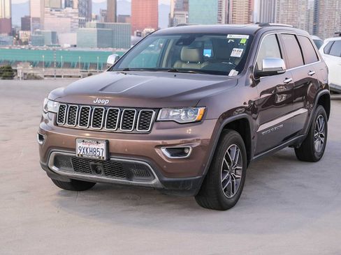 Used 2021 Jeep Grand Cherokee Limited AWD/4WD image 1