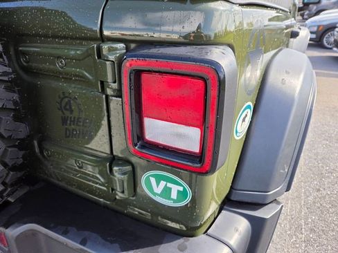 Used 2023 Jeep Wrangler Unlimited w/ Cold Weather Group image 14