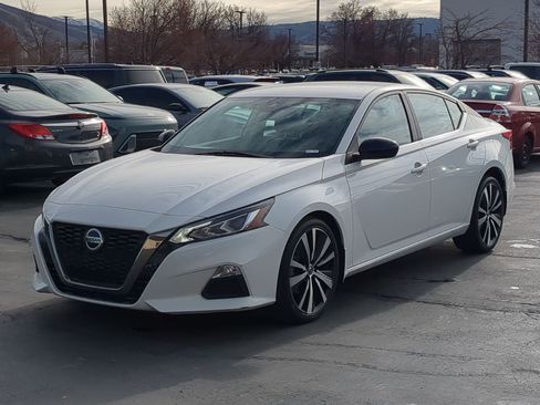 Used 2021 Nissan Altima 2.5 SR image 10