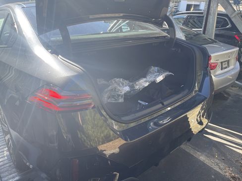 New 2026 BMW 550e xDrive image 5