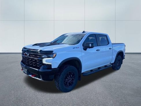 Used 2024 Chevrolet Silverado 1500 ZR2 w/ Technology Package image 8