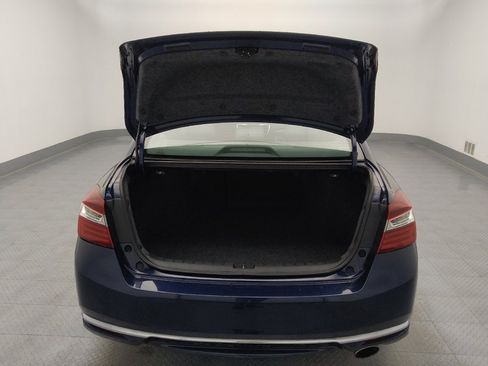 Used 2017 Honda Accord EX image 29